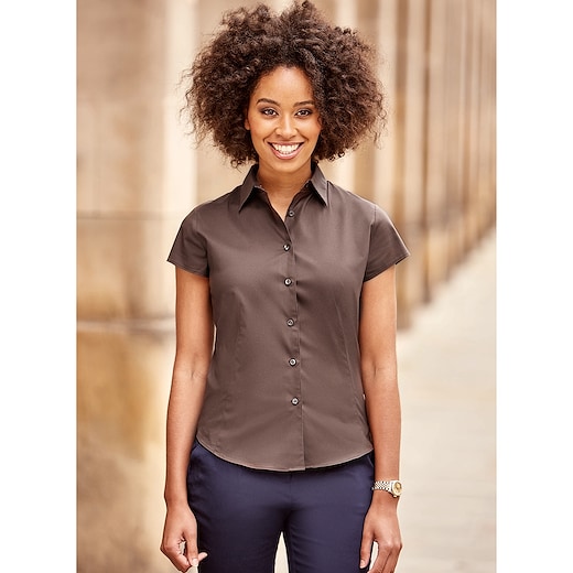 marrón Russell Ladies´ Short Sleeve Fitted Stretch Shirt 947F - chocolate
