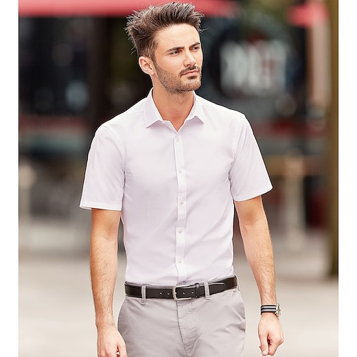 valkoinen Russell Men´s Short Sleeve Fitted Stretch Shirt 961M - white